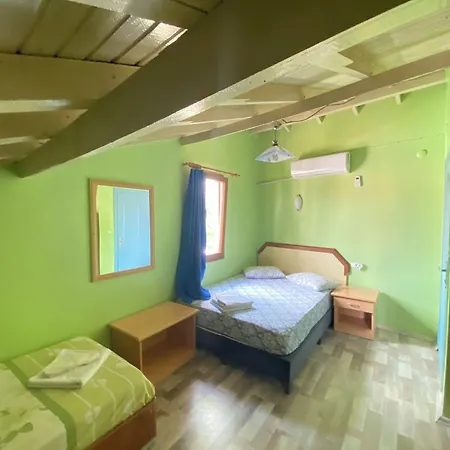 Otel Camel & 3*